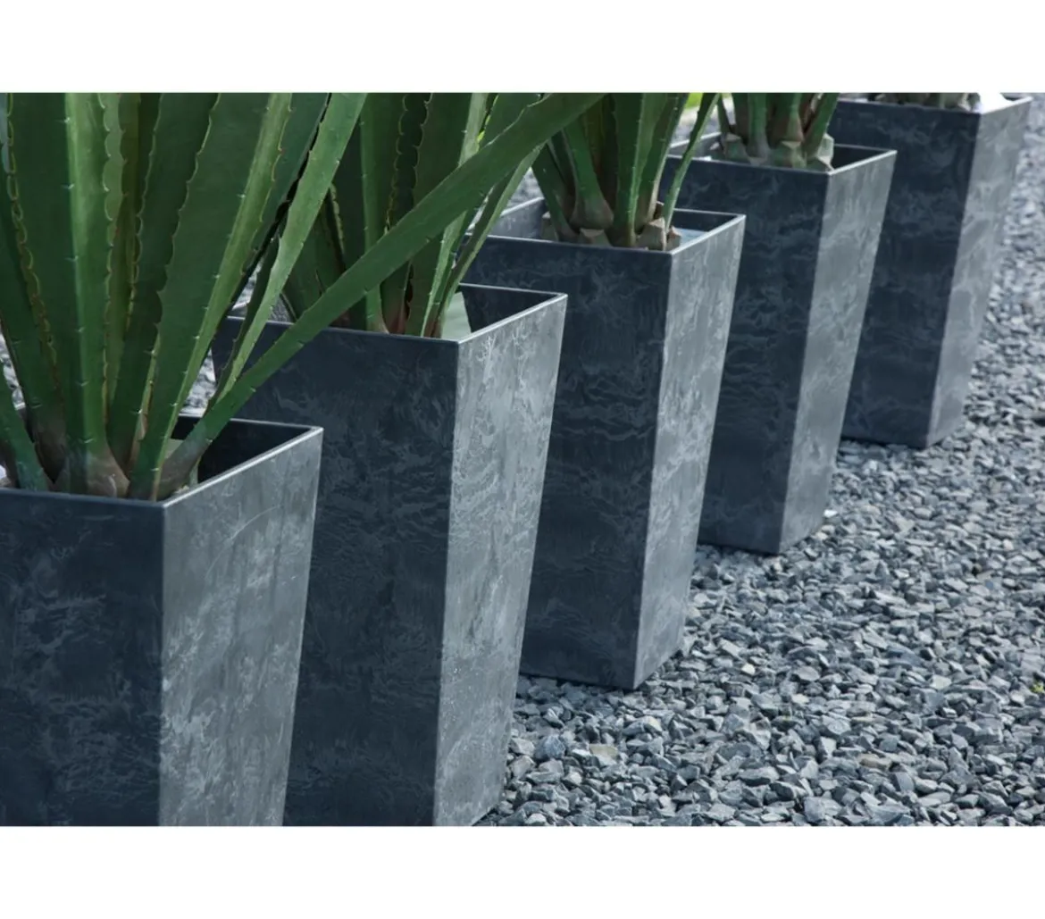 Artstone Kunststoff-Vase Ella, eckig, schwarz