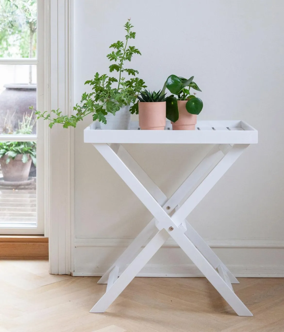 Cinas Tabletttisch, ca. B60/H65/T40 cm