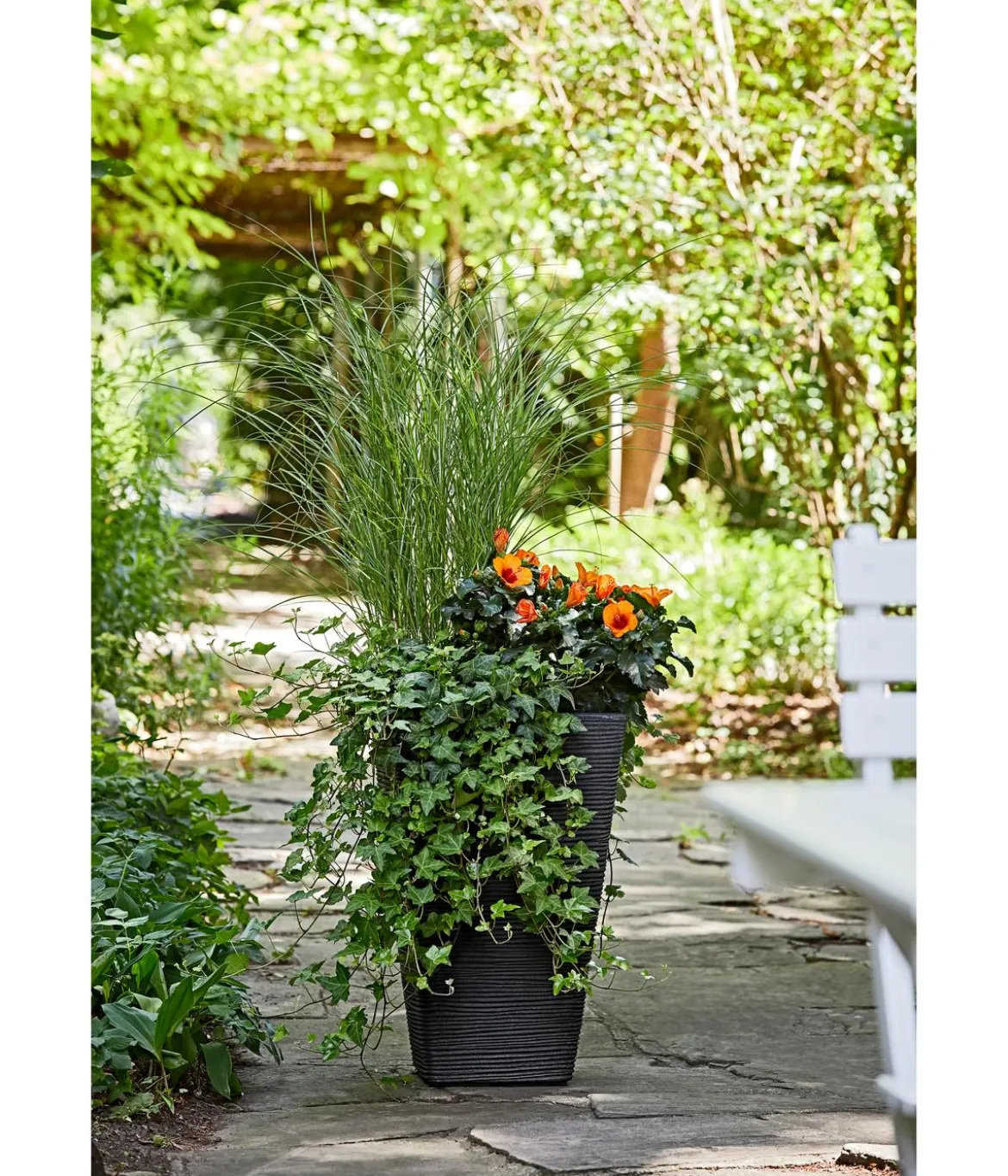 Dehner Kunststoff-Pflanzvase Capri, konisch, anthrazit, ca. B35/H55/T35 cm
