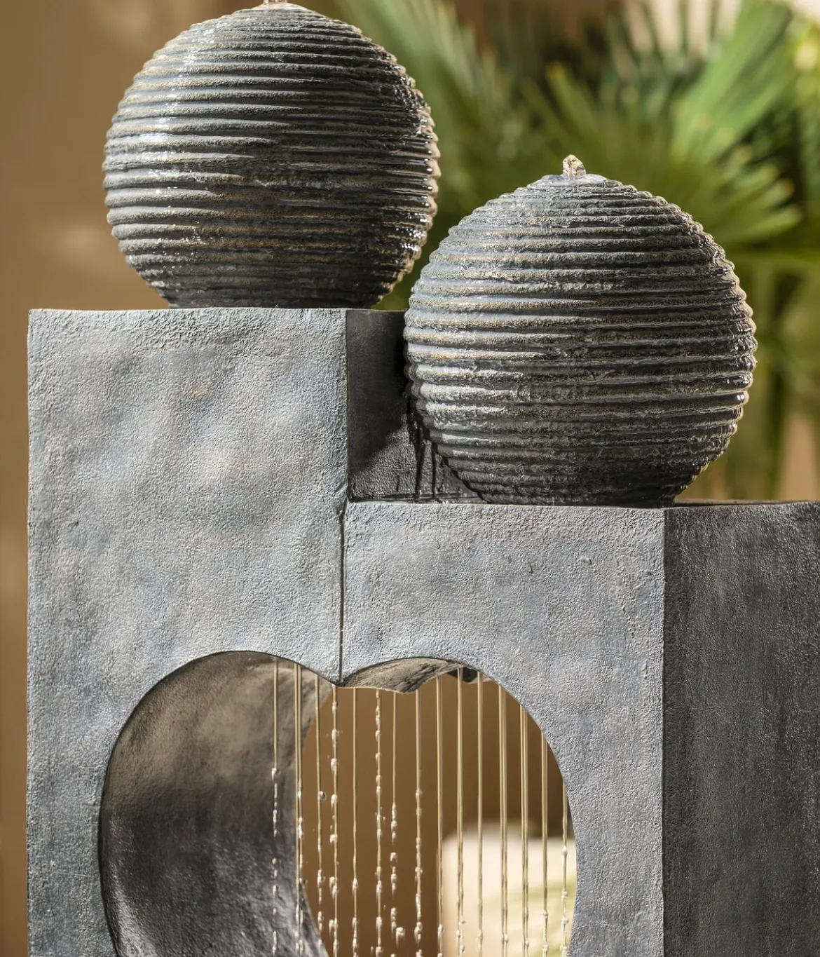 Dehner Polyresin-Gartenbrunnen Amor, solarfähig, ca. H99 cm
