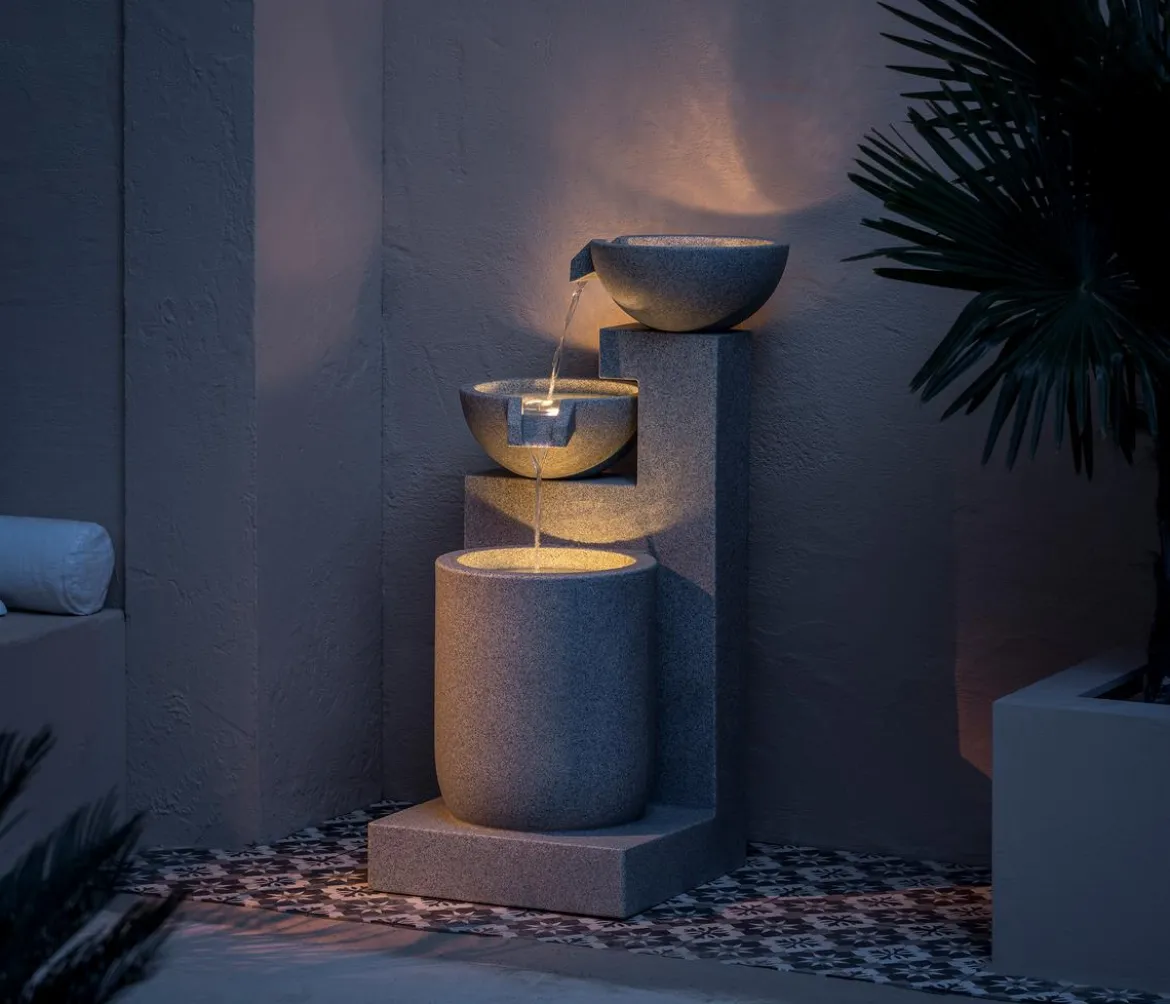 Dehner Polyresin-Gartenbrunnen Samson, solarfähig, ca. H100 cm
