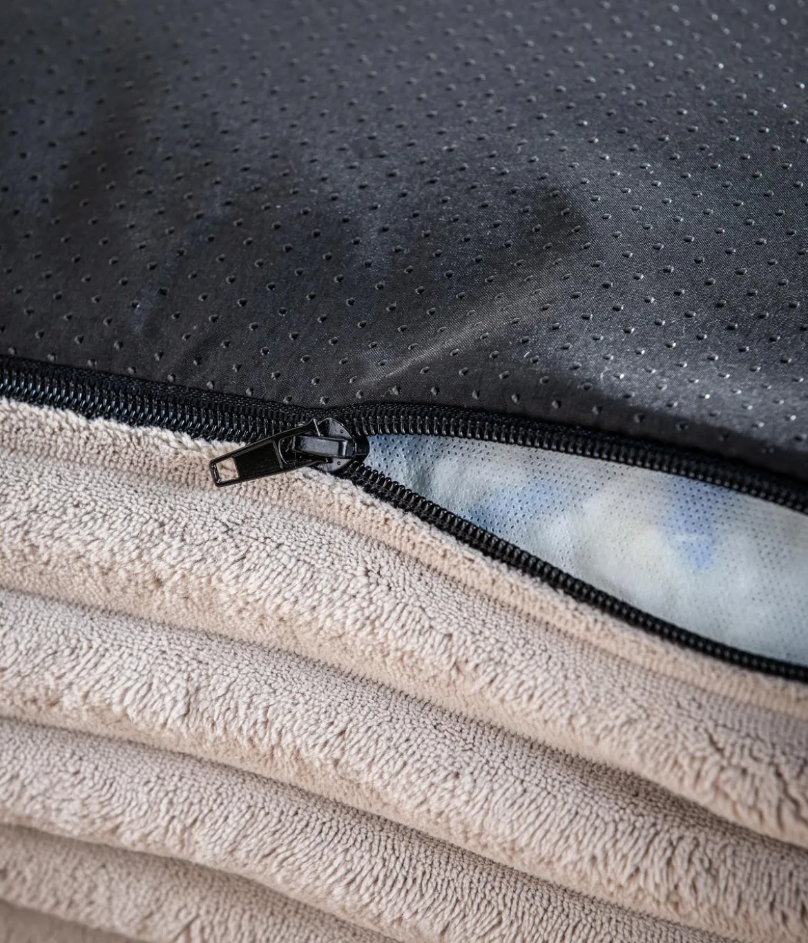 Dehner Premium Orthopädische Hundematratze Soyala, rechteckig, ca. B120/H15/T80 cm