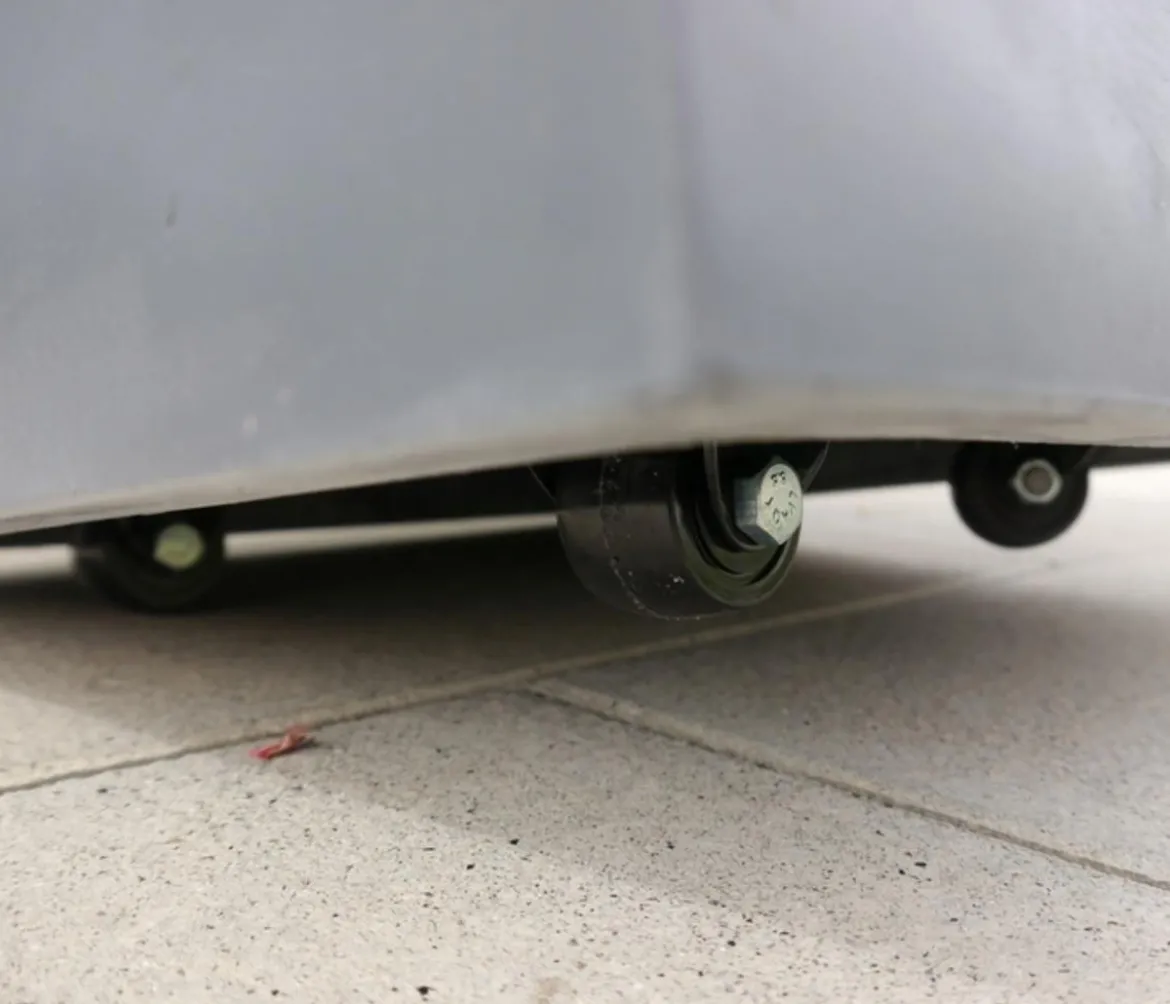 Eastwest Fiberglas-Pflanzkübel mit Pflanzenroller, quadratisch, anthrazit