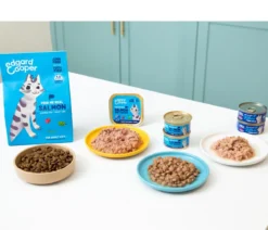 Edgard & Cooper Nassfutter für Katzen Pazifischer Lachs & Freilaufhuhn Stückchen in Soße Adult, 18 x 85 g