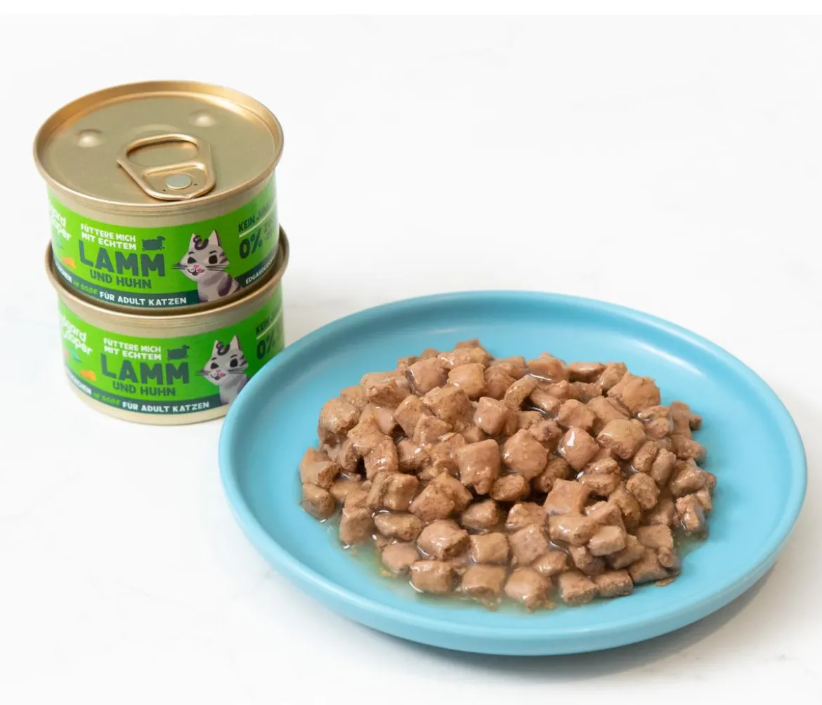 Edgard & Cooper Nassfutter für Katzen Lamm & Freilandhuhn Stückchen in Soße Adult, 18 x 85 g