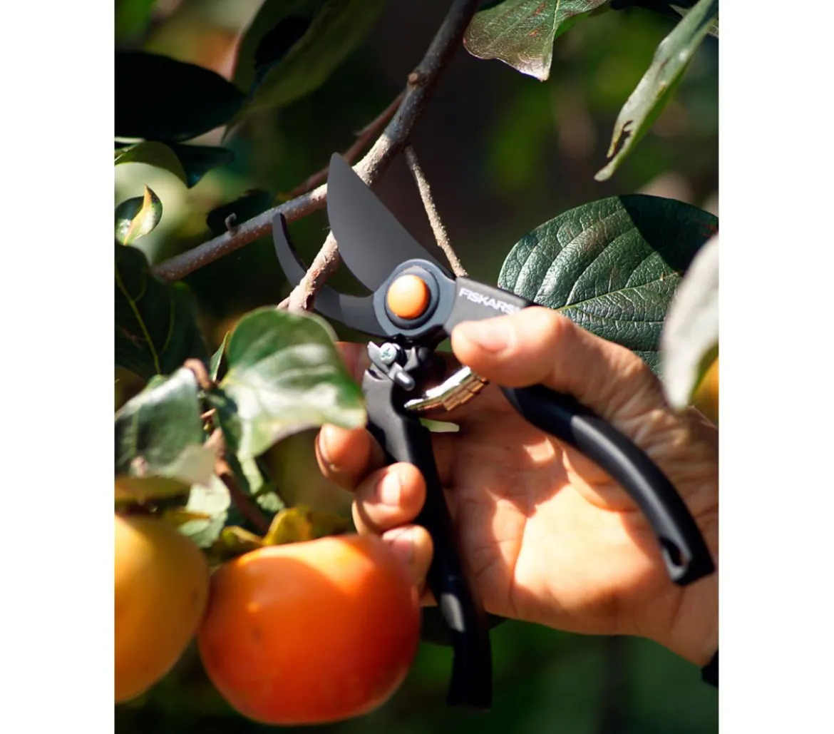 Fiskars Gartenschere Pro P90