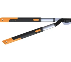 Fiskars SmartFit Teleskop-Astschere L86