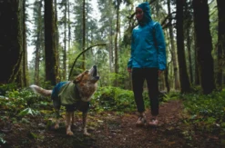 RUFFWEAR® Hunde-Regenanzug Sun Shower™ Coverall