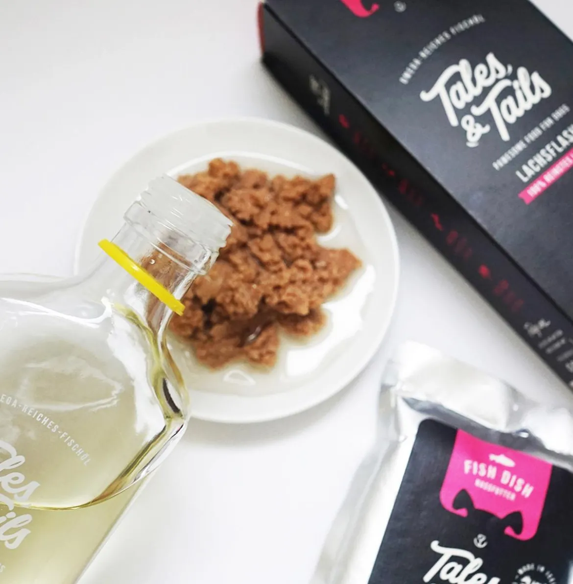 Tales & Tails Ergänzungsfutter für Hunde Lachsöl Oh Mega, 240 ml