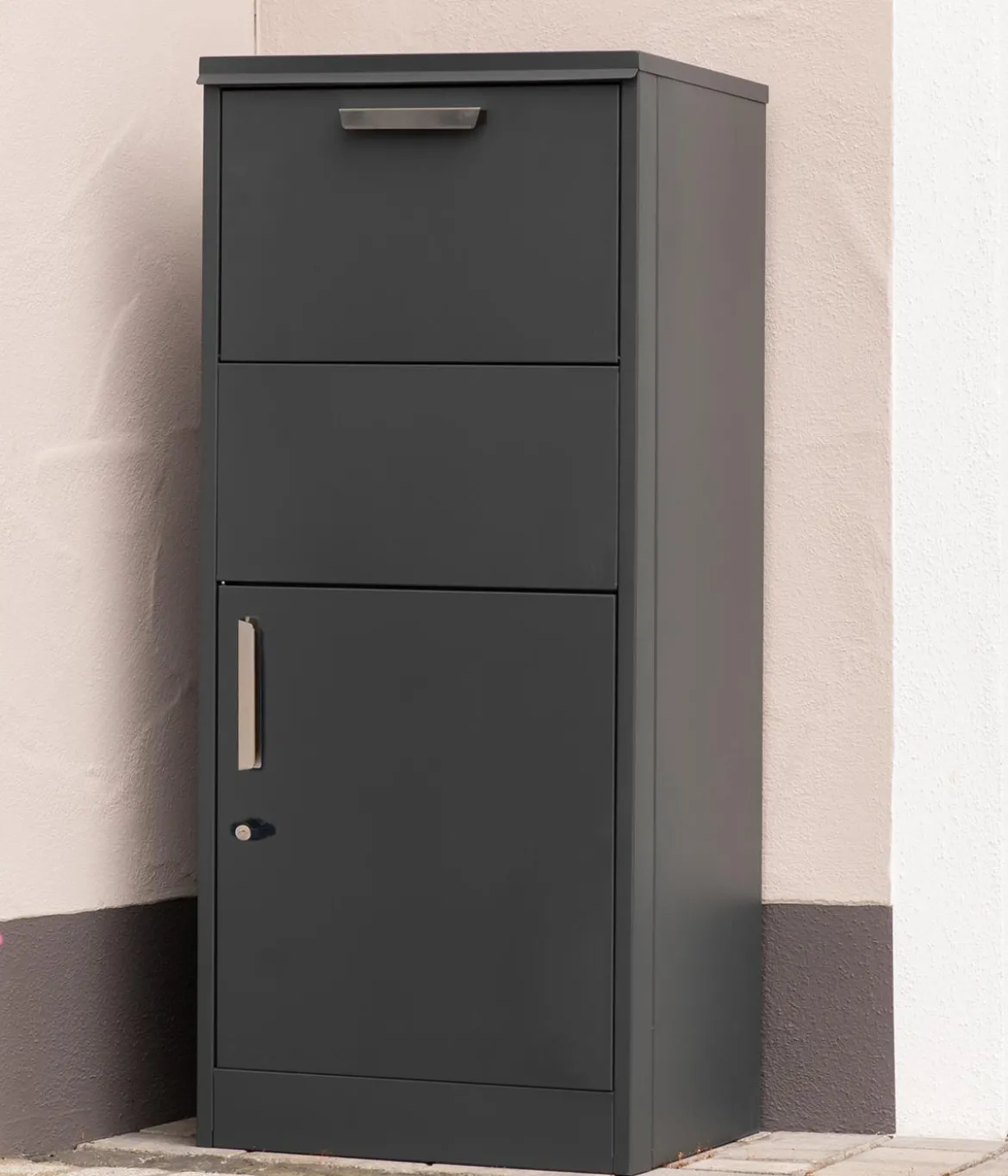 Westmann Paketbox Pepe, ca. B50/H114/T39 cm